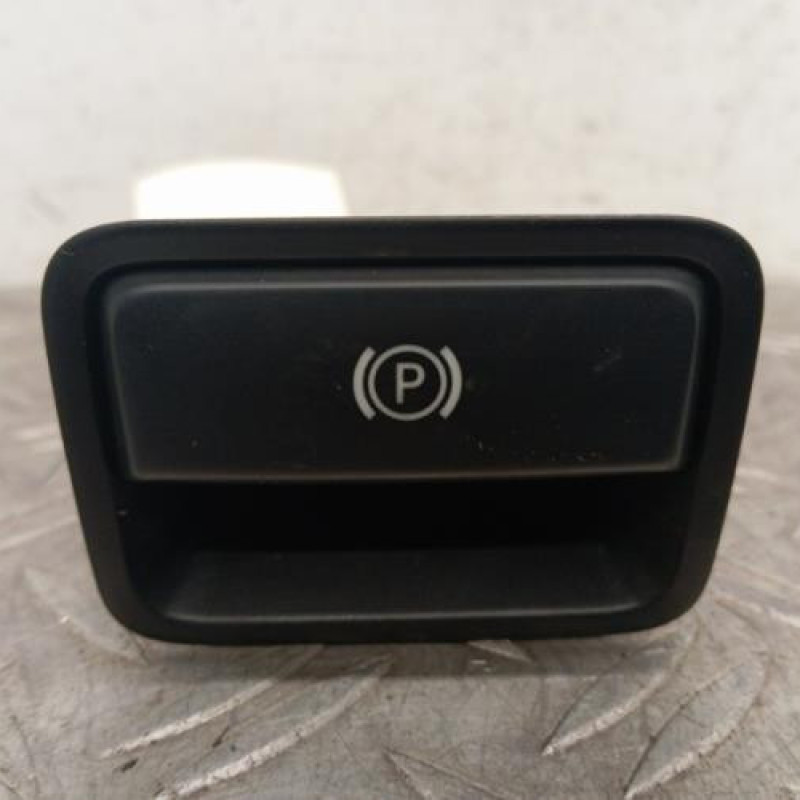 Poignee electrique frein a main MERCEDES CLASSE A 176