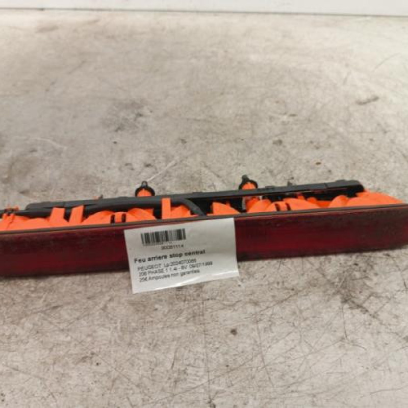 Feu arriere stop central PEUGEOT 206 Feu arriere stop central PEUGEOT 206