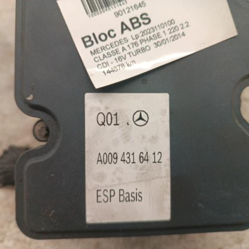 Bloc ABS (freins anti-blocage) MERCEDES CLASSE A 176