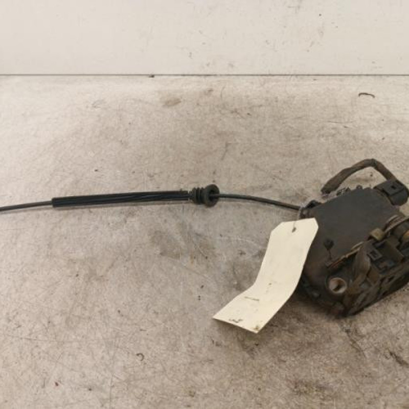 Serrure avant droit VOLKSWAGEN GOLF 4 Serrure avant droit VOLKSWAGEN GOLF 4