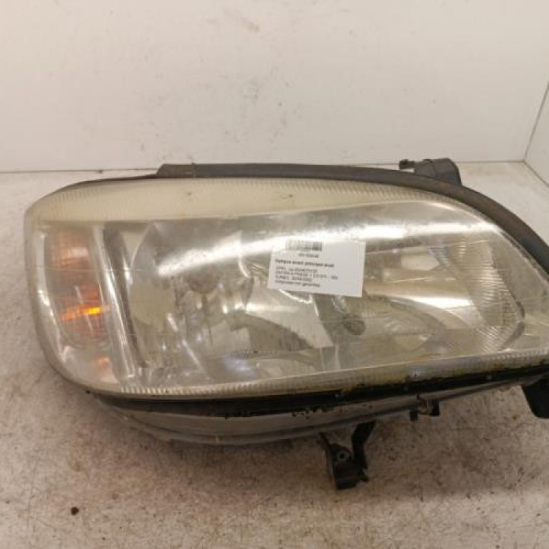Optique avant principal droit (feux)(phare) OPEL ZAFIRA A
