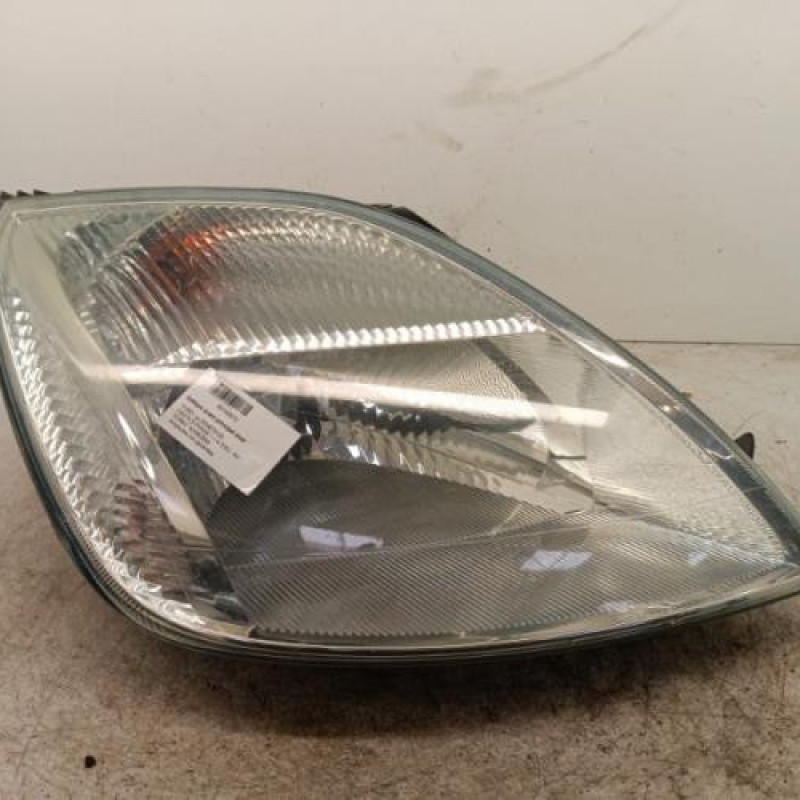 Optique avant principal droit (feux)(phare) FORD FIESTA 5