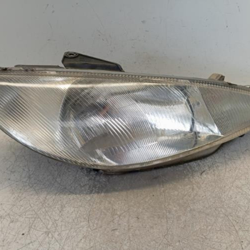 Optique avant principal droit (feux)(phare) PEUGEOT 206
