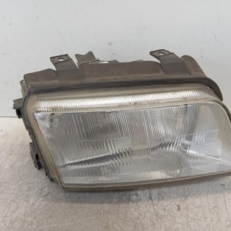 Optique avant principal droit (feux)(phare) AUDI A4 1