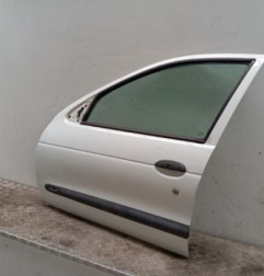 Porte avant gauche RENAULT MEGANE 1