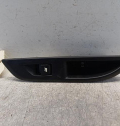 Interrupteur de leve vitre arriere droit PEUGEOT 208 2 Photo n°1