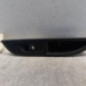 Interrupteur de leve vitre arriere droit PEUGEOT 208 2