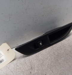 Interrupteur de leve vitre arriere droit PEUGEOT 208 2 Photo n°3