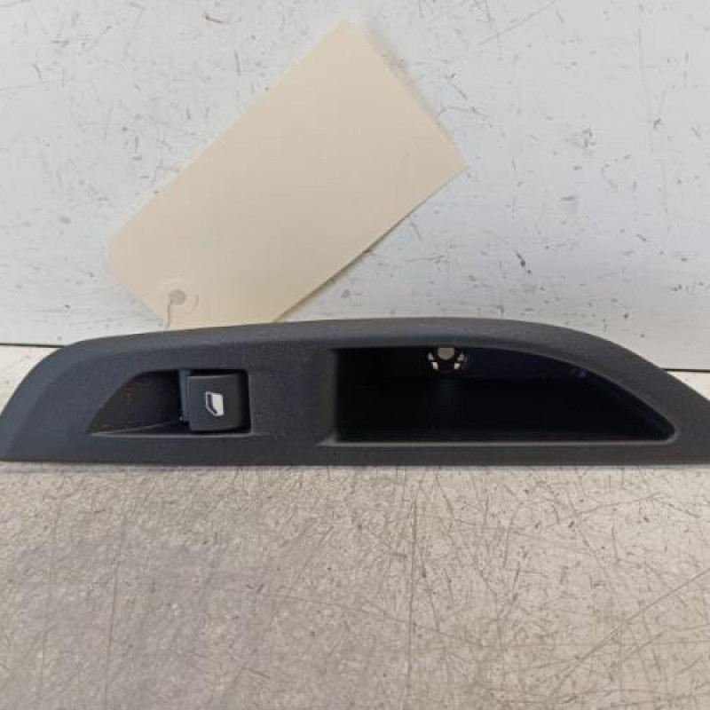 Interrupteur de leve vitre arriere gauche PEUGEOT 208 2