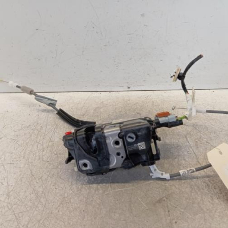 Serrure arriere droit PEUGEOT 208 2 Serrure arriere droit PEUGEOT 208 2