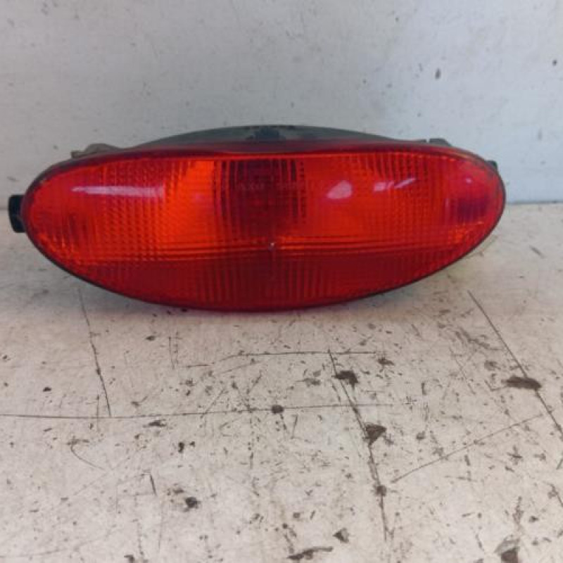 Feu arriere stop central PEUGEOT 206 Feu arriere stop central PEUGEOT 206