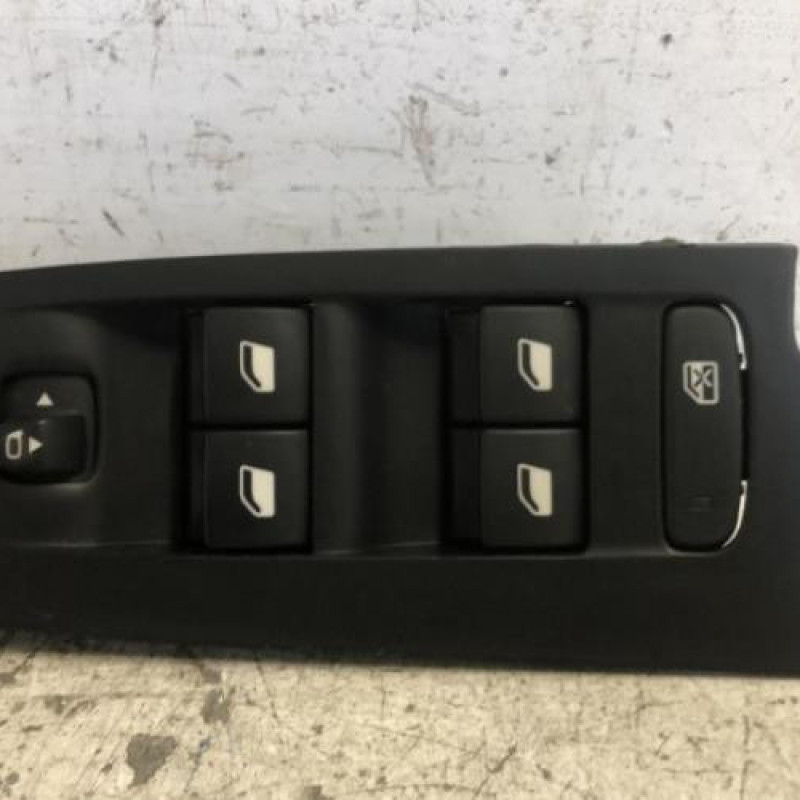 Interrupteur de leve vitre avant gauche CITROEN C4 PICASSO 2
