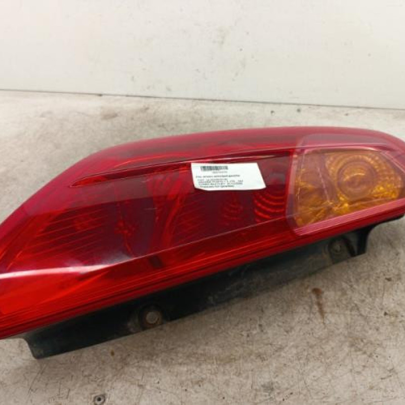 Feu arriere principal gauche (feux) FIAT GRANDE PUNTO Feu arriere principal gauche (feux) FIAT GRANDE PUNTO