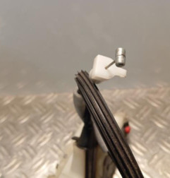 Serrure arriere droit PEUGEOT 208 1