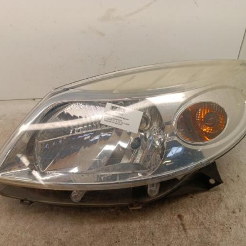 Optique avant principal gauche (feux)(phare) DACIA SANDERO 1