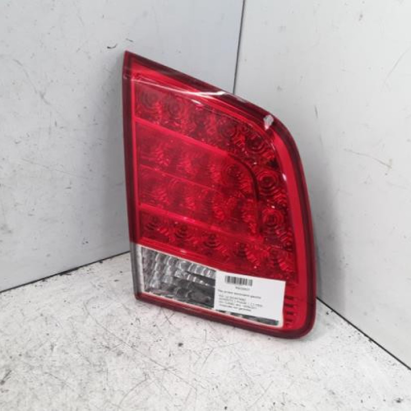 Feu arriere secondaire gauche (feux) KIA SORENTO 2 Feu arriere secondaire gauche (feux) KIA SORENTO 2