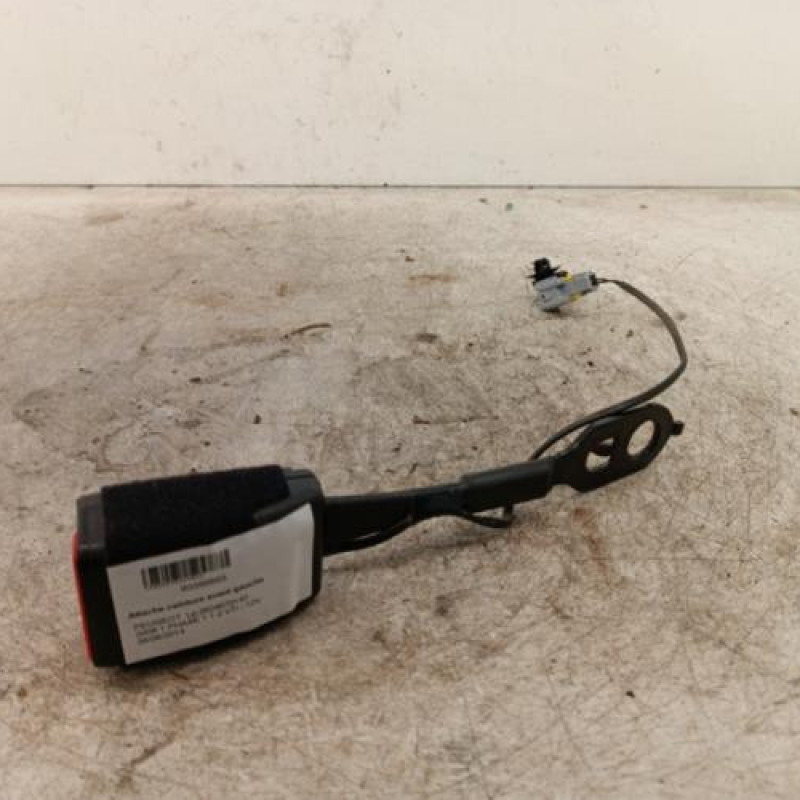 Attache ceinture avant gauche PEUGEOT 2008 1
