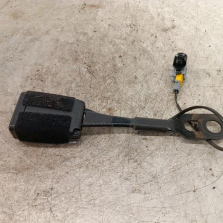 Attache ceinture avant droit PEUGEOT 2008 1