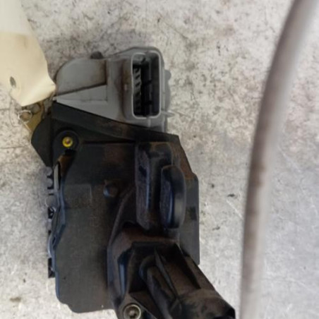 Serrure avant droit PEUGEOT 307