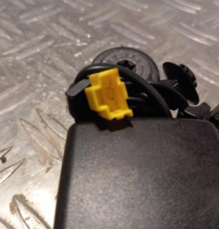 Attache ceinture avant droit RENAULT TWINGO 3 Photo n°3