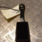 Attache ceinture avant gauche PEUGEOT 208 1