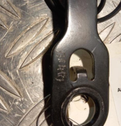 Attache ceinture avant gauche PEUGEOT 208 1 Photo n°4