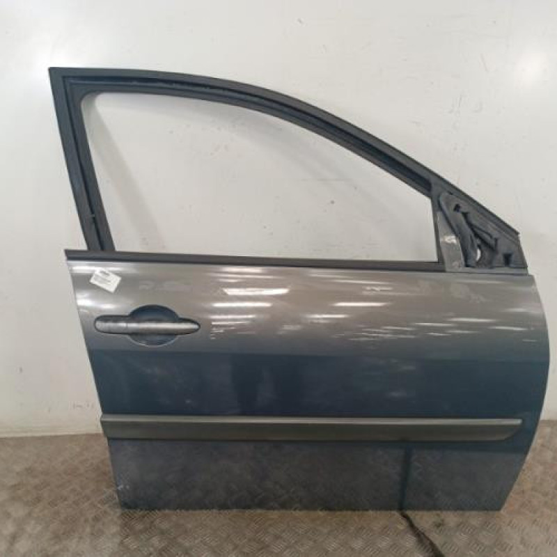 Porte avant droit RENAULT MEGANE 2 Porte avant droit RENAULT MEGANE 2