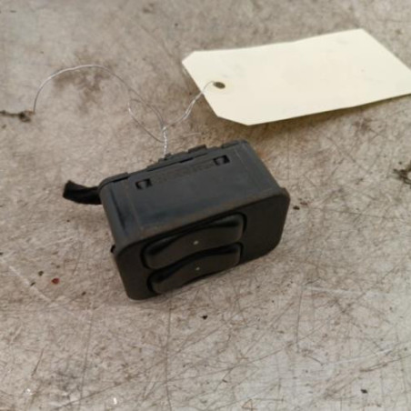 Interrupteur de leve vitre avant gauche OPEL CORSA C