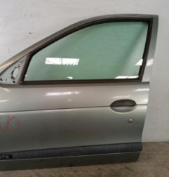 Porte avant gauche RENAULT MEGANE 1 Photo n°1