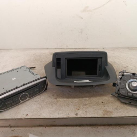 Ecran GPS RENAULT MEGANE 3 Photo n°1