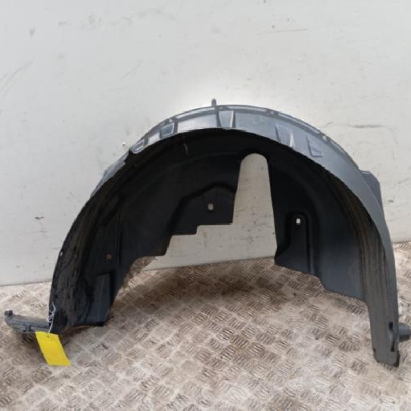 Pare boue arriere droit PEUGEOT 208 2