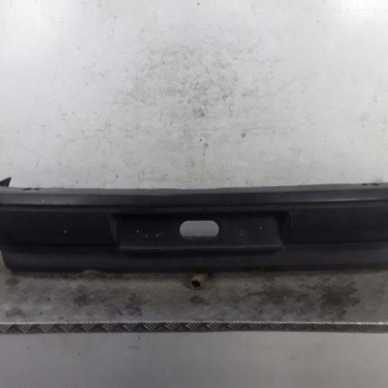 Pare choc arriere RENAULT CLIO 1