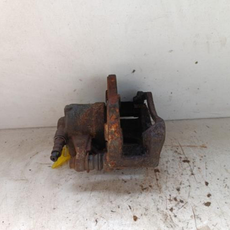 Etrier avant gauche (freinage) FIAT DOBLO 1 Etrier avant gauche (freinage) FIAT DOBLO 1