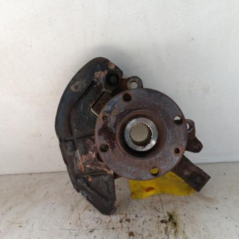 Moyeu avant gauche FIAT DOBLO 1 Moyeu avant gauche FIAT DOBLO 1