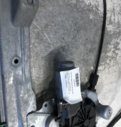 Leve vitre electrique avant gauche RENAULT CLIO 3