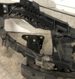 Face avant FORD C-MAX 1