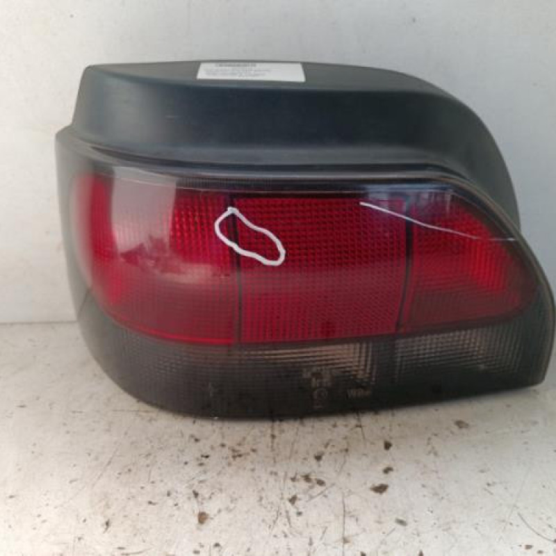 Feu arriere principal gauche (feux) RENAULT CLIO 1