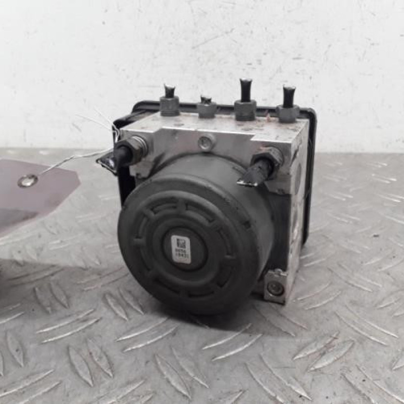 Bloc ABS (freins anti-blocage) PEUGEOT 2008 1 Bloc ABS (freins anti-blocage) PEUGEOT 2008 1