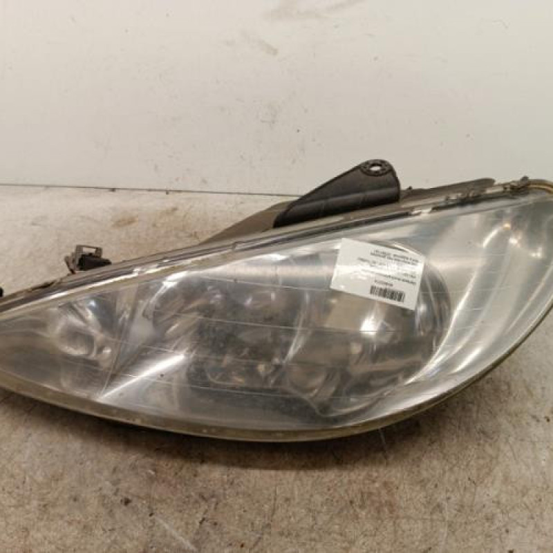 Optique avant principal gauche (feux)(phare) PEUGEOT 206