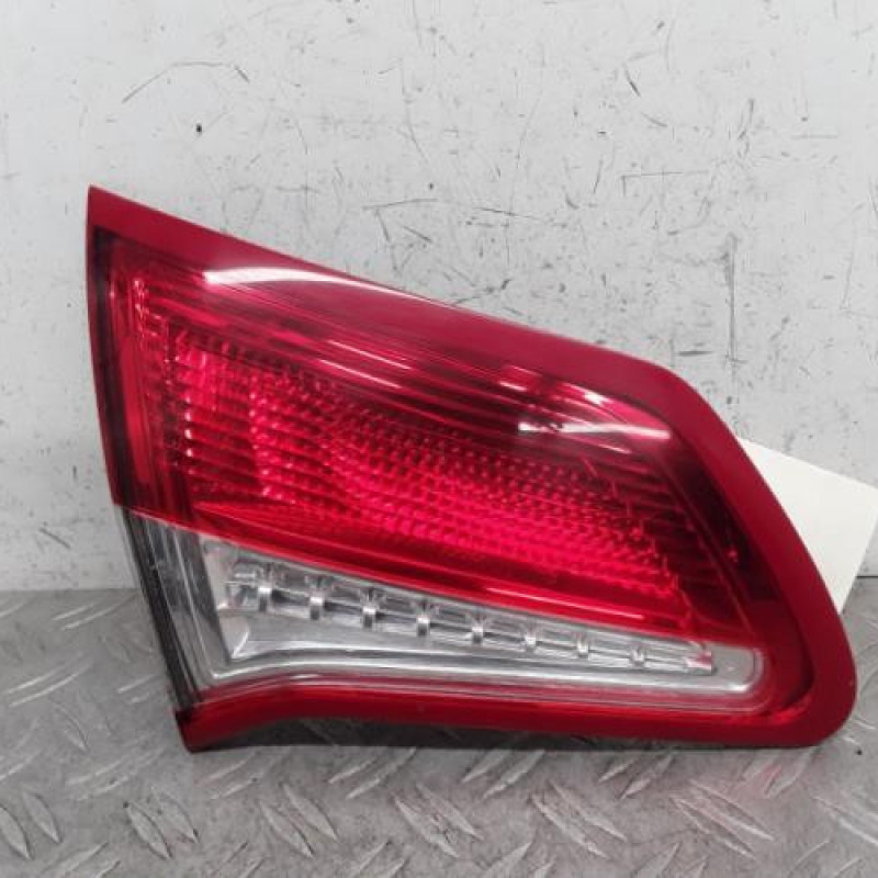 Feu arriere secondaire gauche (feux) CITROEN C4 2 Feu arriere secondaire gauche (feux) CITROEN C4 2