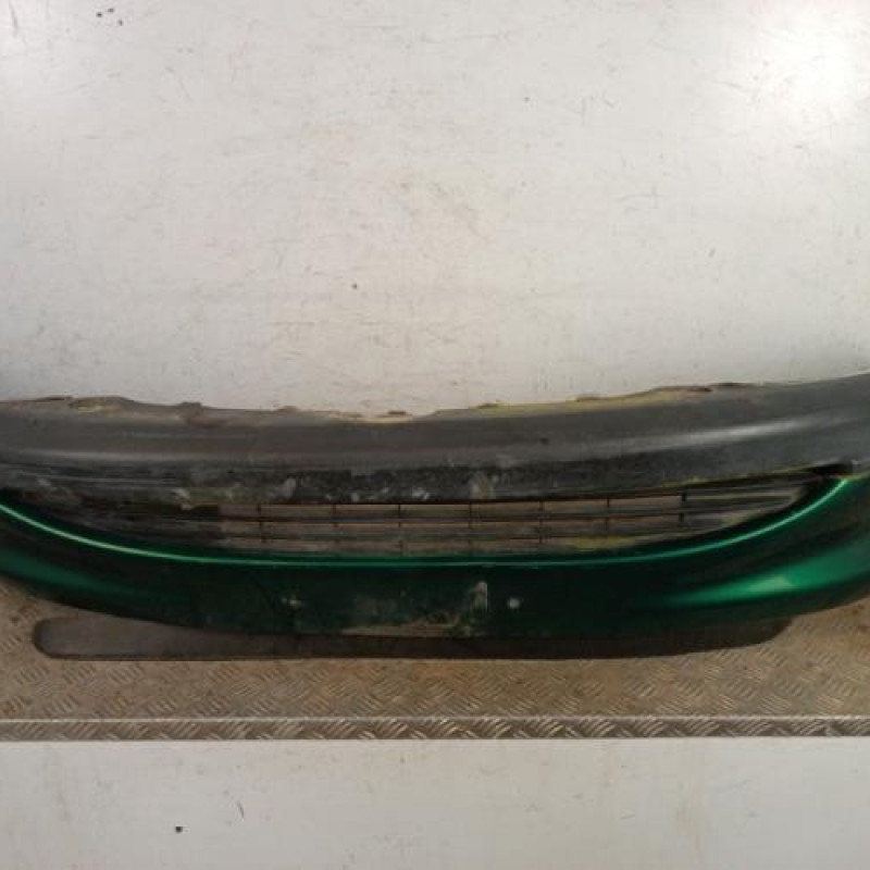Pare choc avant PEUGEOT 206 Pare choc avant PEUGEOT 206