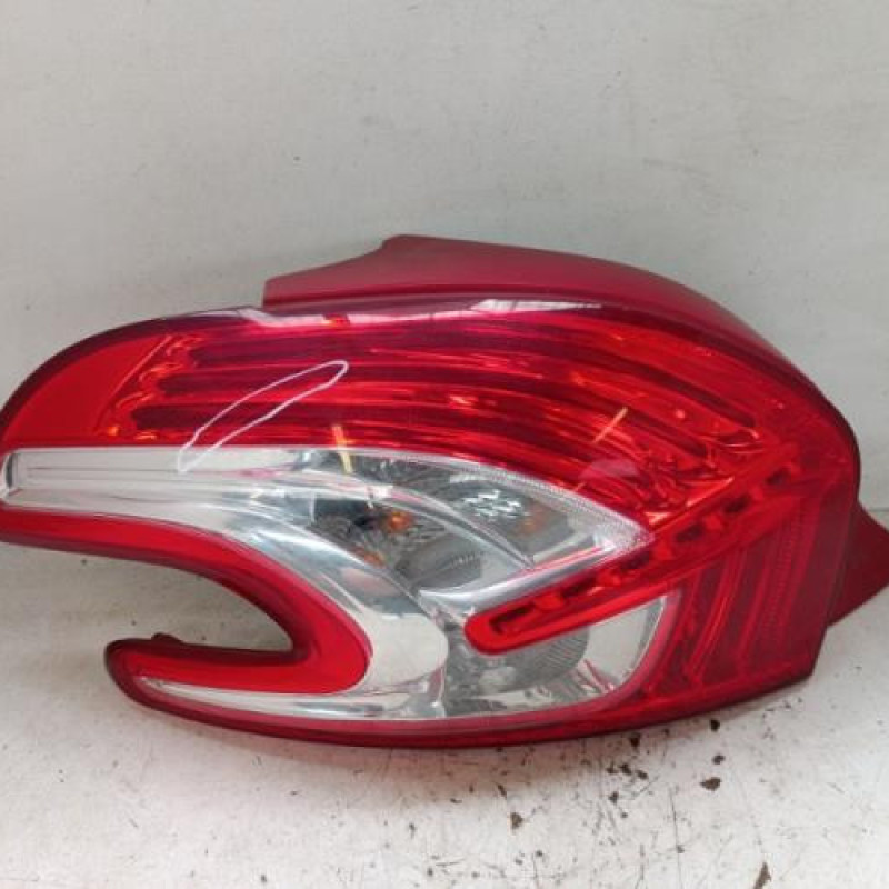 Feu arriere principal gauche (feux) PEUGEOT 208 1