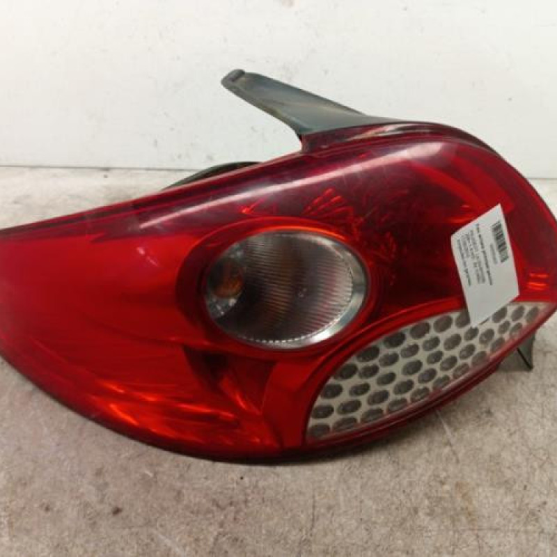 Feu arriere principal gauche (feux) PEUGEOT 206+ Feu arriere principal gauche (feux) PEUGEOT 206+