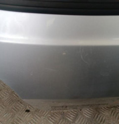 Malle/Hayon arriere FORD FIESTA 3 Photo n°4