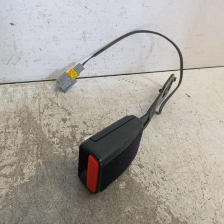 Attache ceinture avant gauche PEUGEOT 208 1