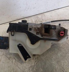 Serrure arriere gauche PEUGEOT 208 1