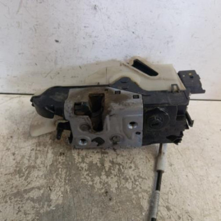 Serrure avant gauche PEUGEOT 208 1