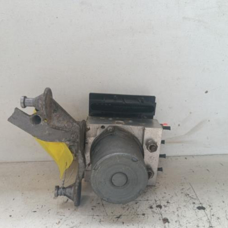 Bloc ABS (freins anti-blocage) MERCEDES CLASSE B 245 Bloc ABS (freins anti-blocage) MERCEDES CLASSE B 245
