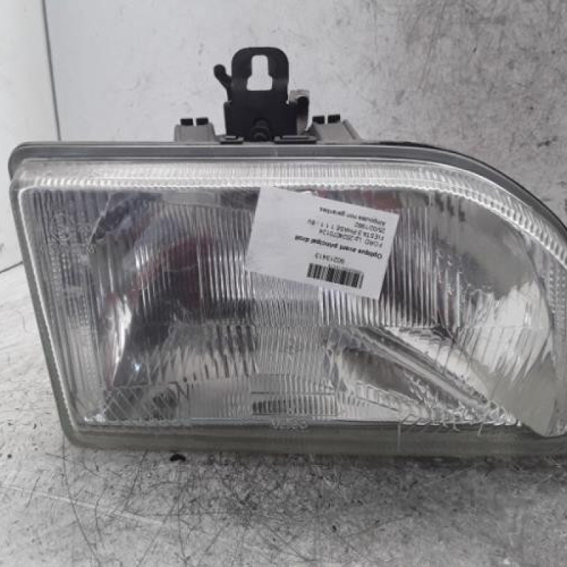 Optique avant principal droit (feux)(phare) FORD FIESTA 3