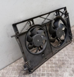 Moto ventilateur radiateur OPEL VIVARO 2 Photo n°3